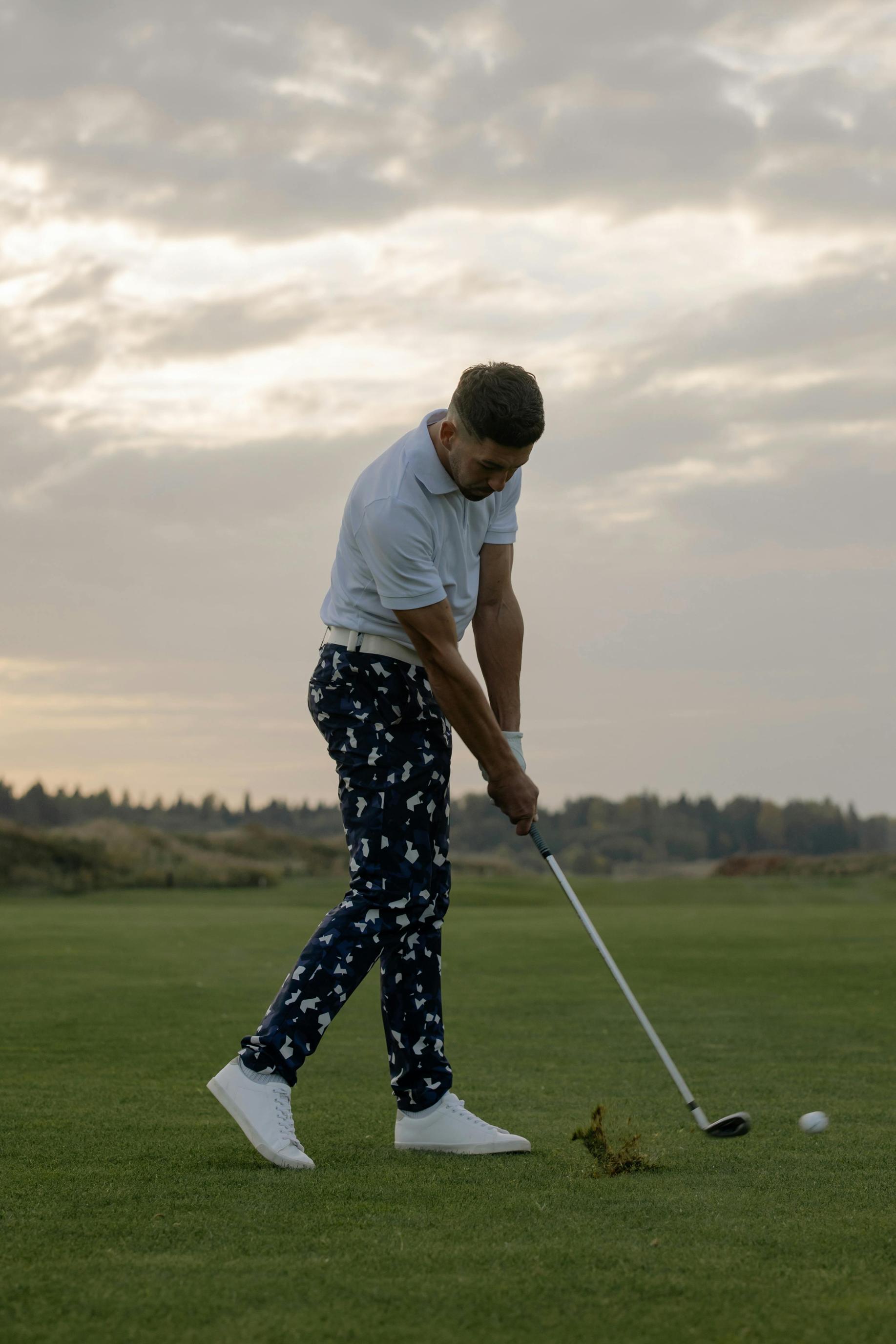 cómo dejar de tirar la bola de golf